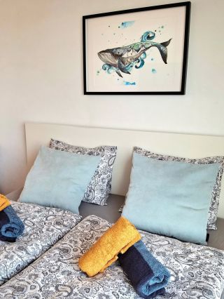 Sweet dreams about whales 🐋 Thank you so much @zdvyhl for your painting 🙏😍 Surf dream studio ➡️ Castillo de Villaverde...